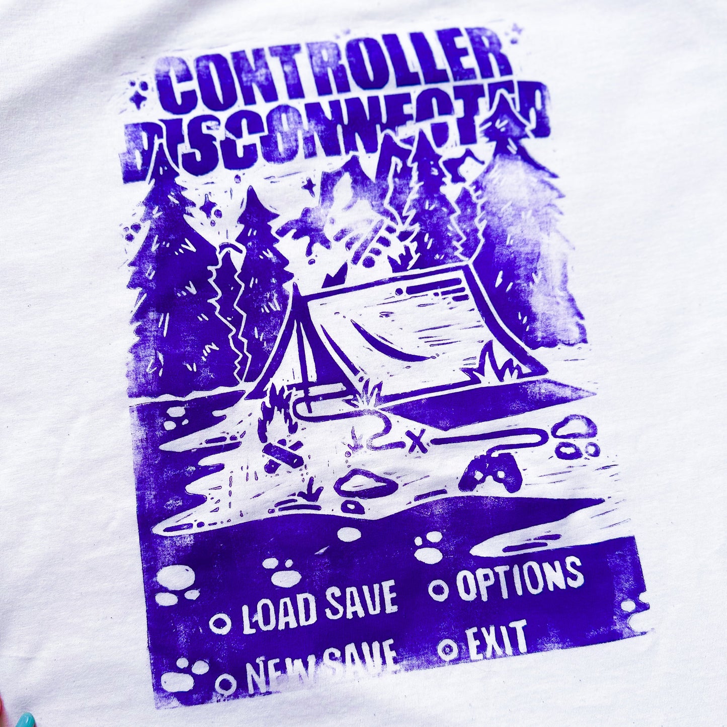 [L] Controller Disconnected Natural T-Shirt