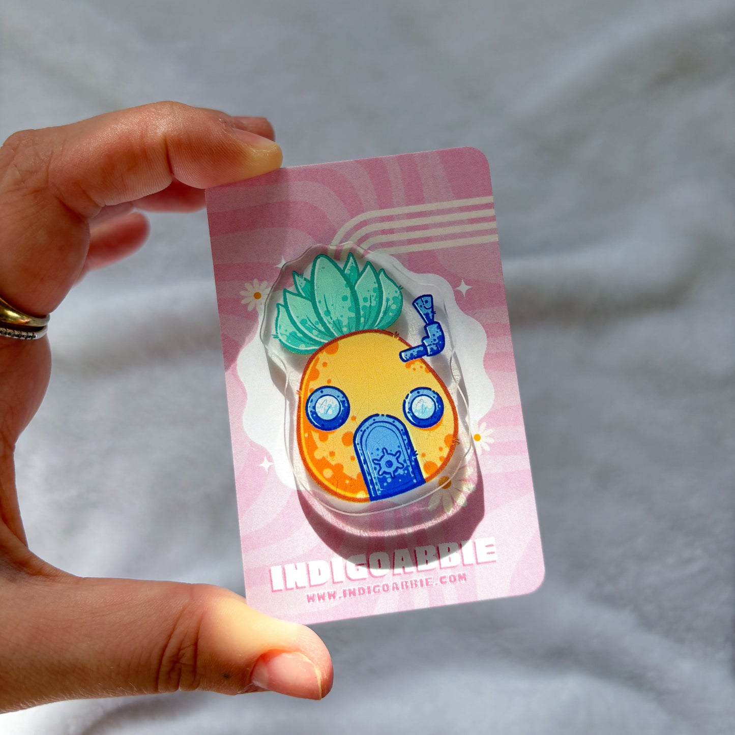 Pineapple House Pin