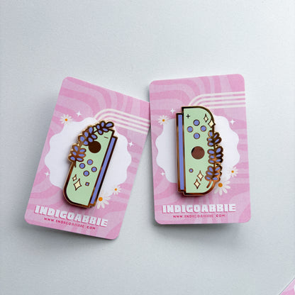Green Floral JoyCon Enamel Pin | Nintendo Switch Enamel Pin Floral Joycon Pin