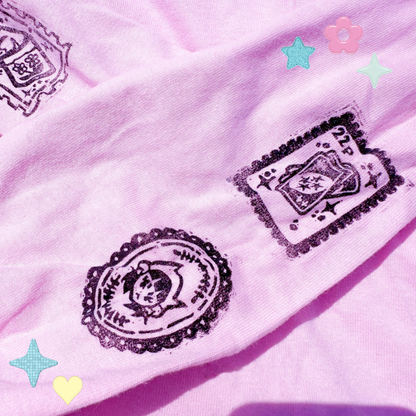 [L] 'Nostalgia Postcards' Pink & Black Long Sleeve T-Shirt